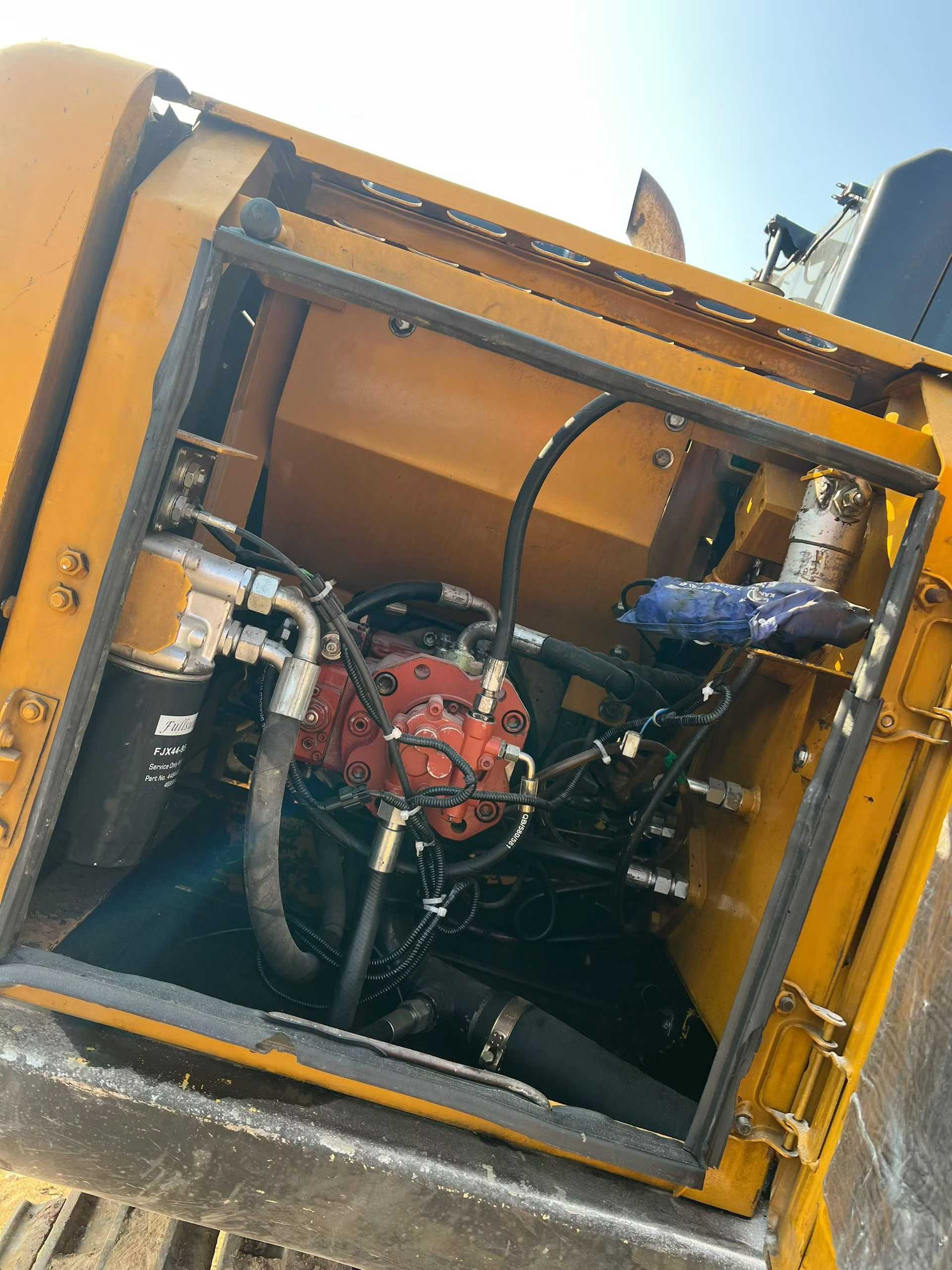 Used Sany SY135 Excavator 2016 Model / 7