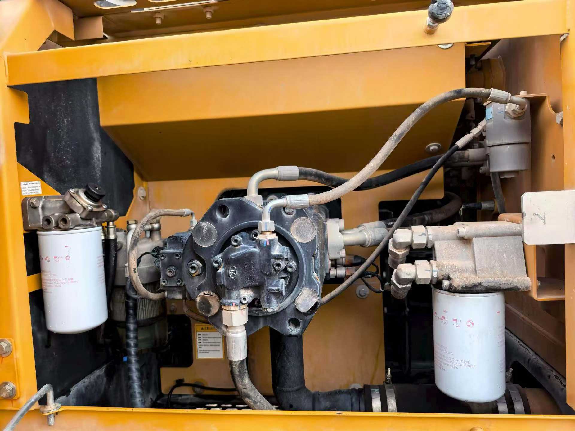 Used Sany SY200H Excavator 2022 Model / 6