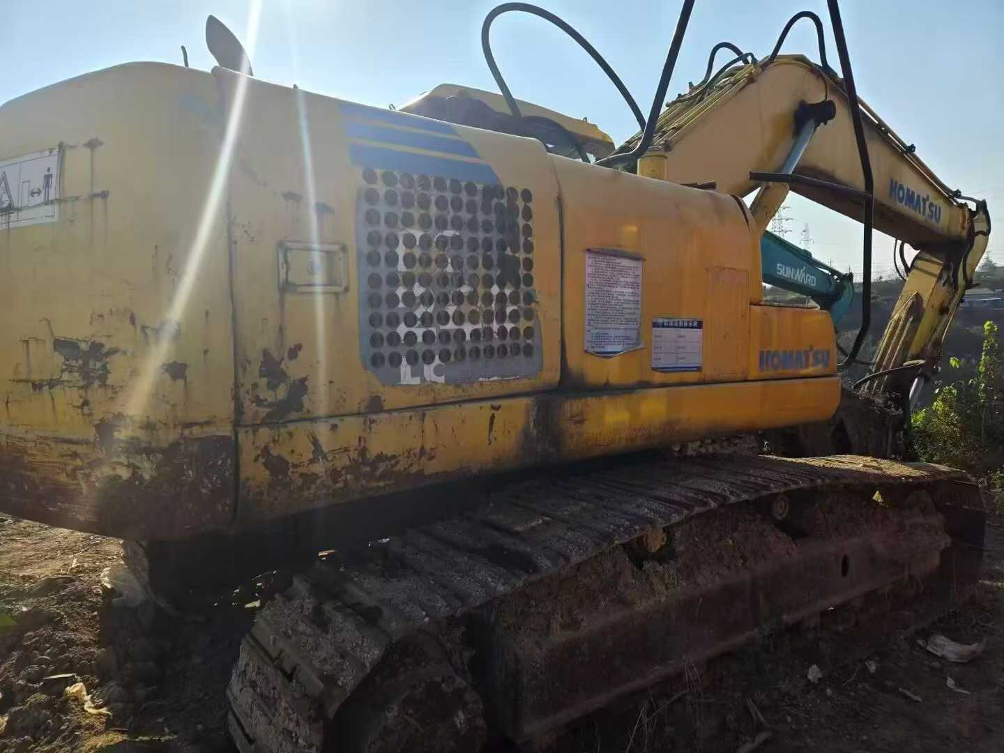 Used Komatsu PC220-8 Excavator 2016 Model / 6