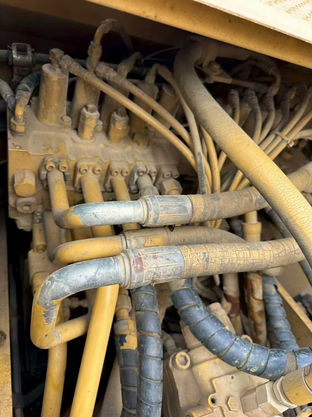 Used Caterpillar 320D Excavator 2016 Model / 3