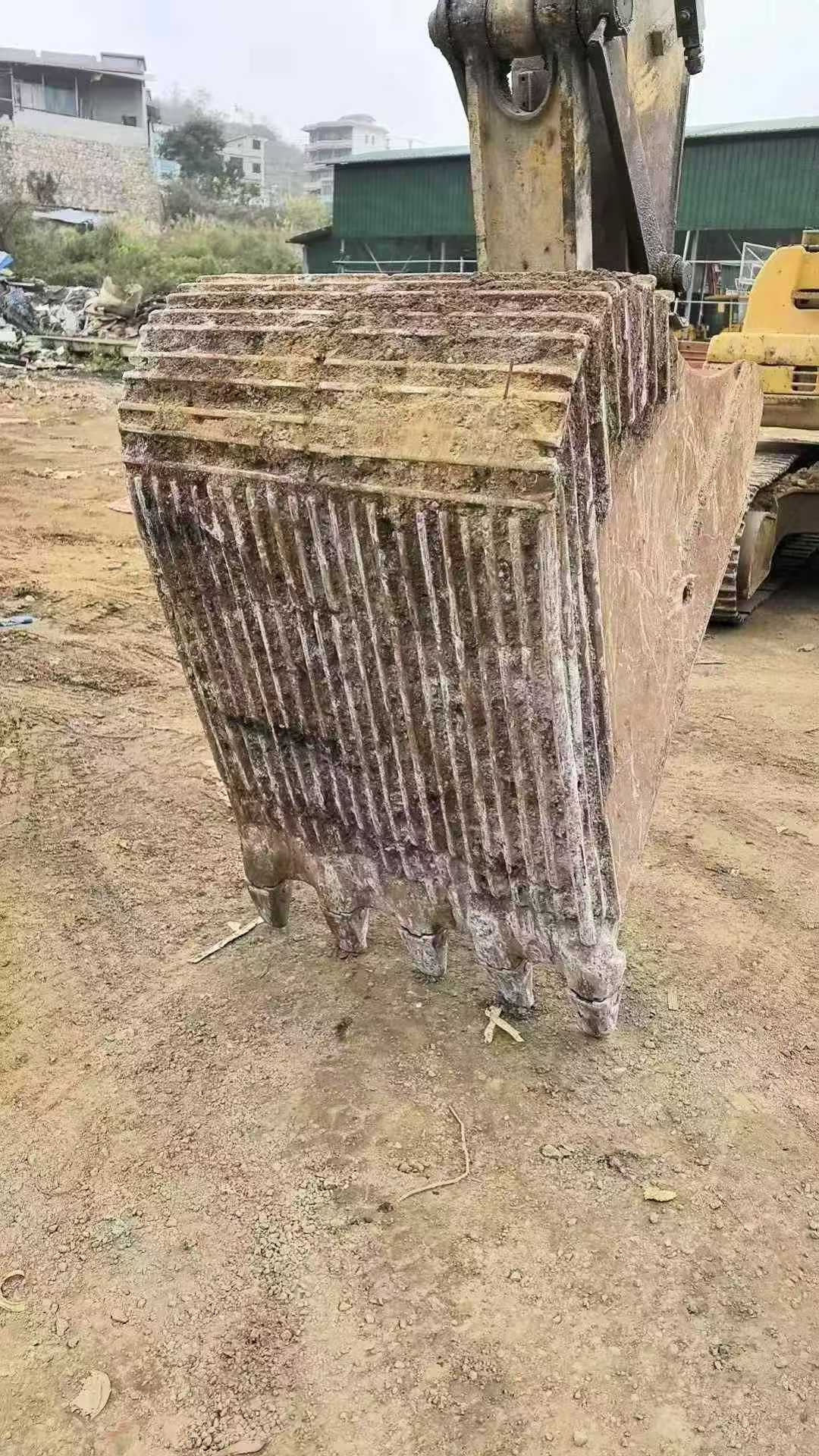 Used Caterpillar 320D Excavator 2016 Model / 4