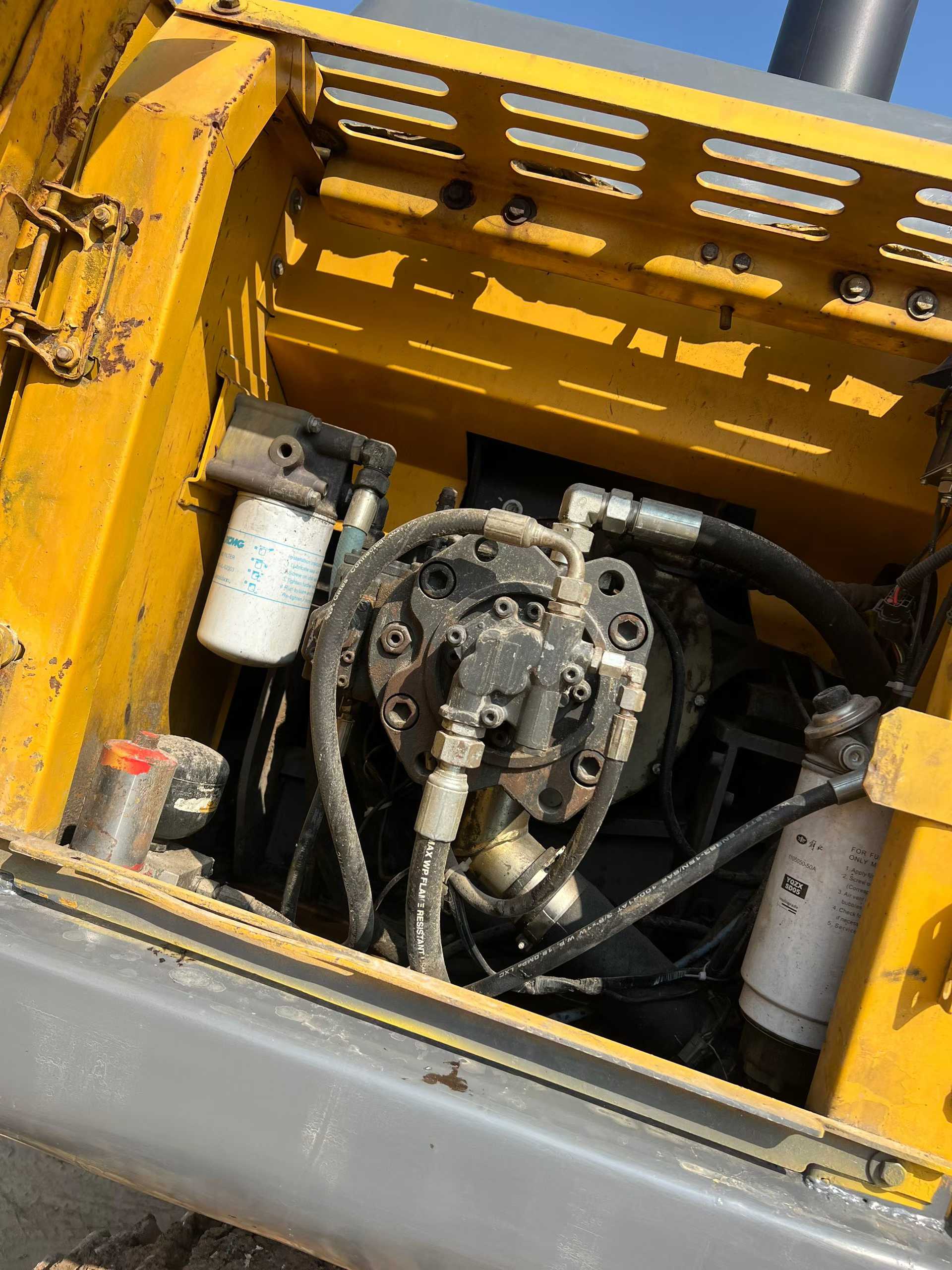 Used XCMG XE215 Excavator 2014 Model / 6