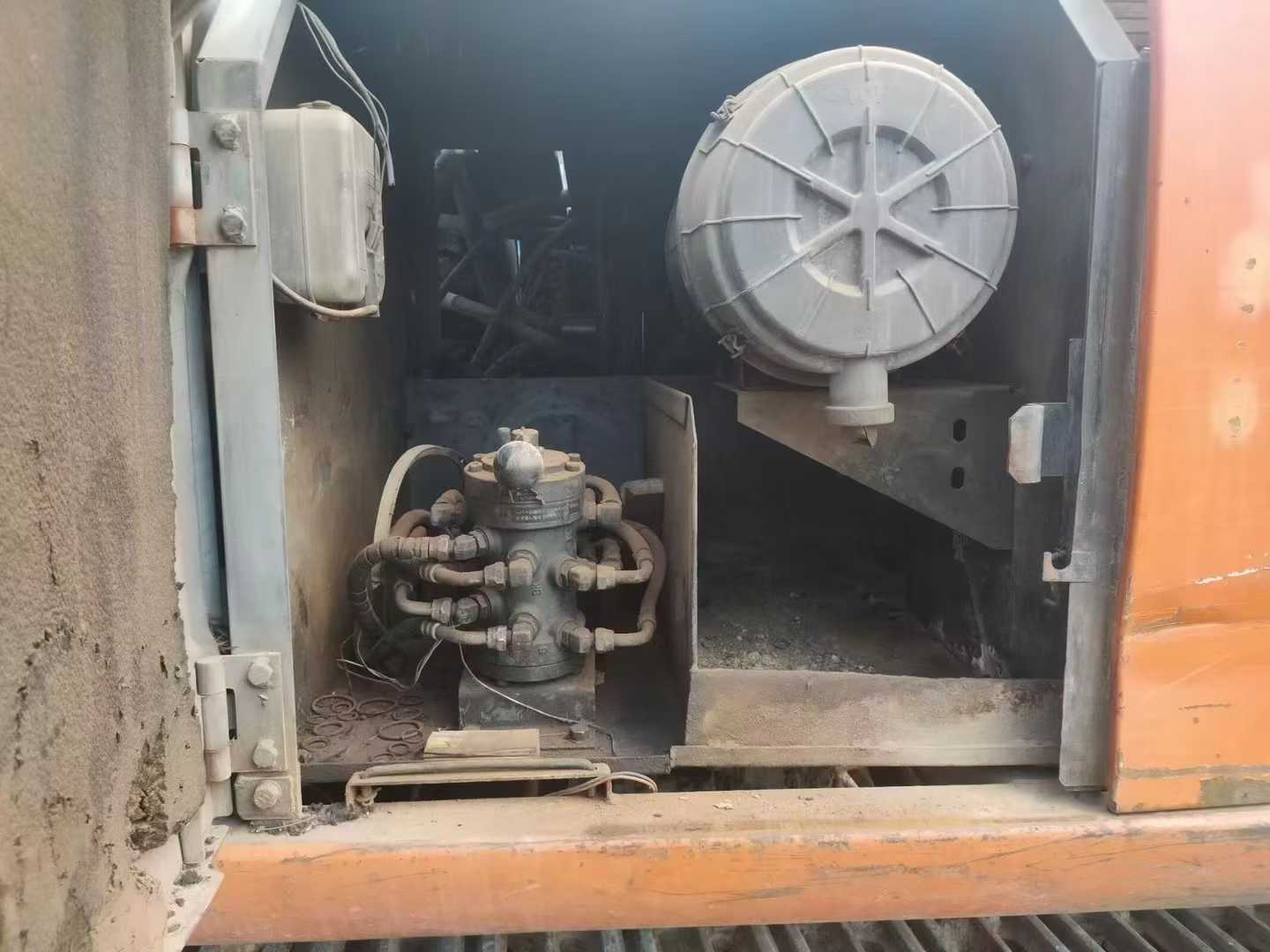 Used Hitachi ZAXIS200 Excavator 2016 Model / 5