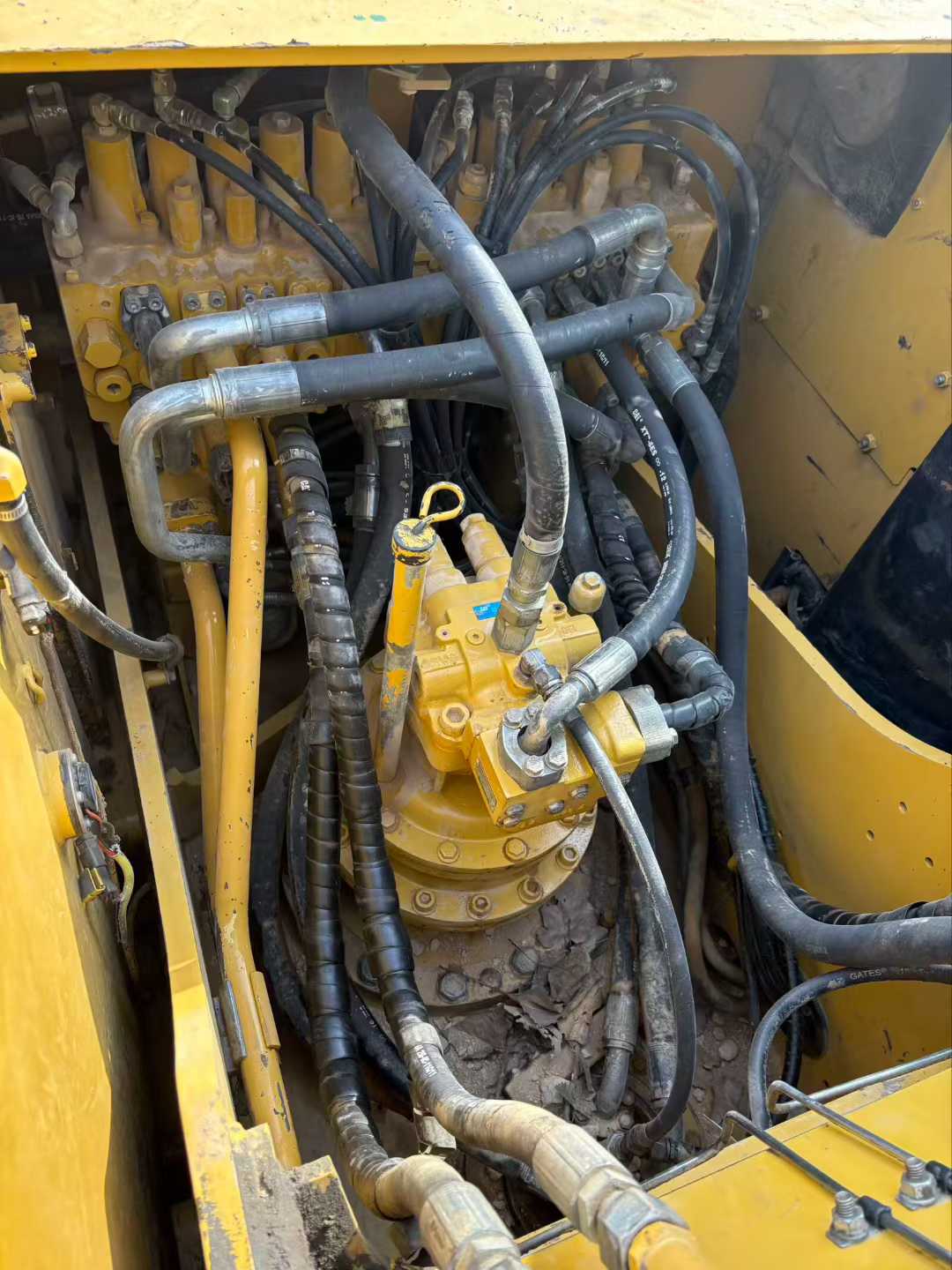 Used Caterpillar 320D Excavator 2016 Model / 7