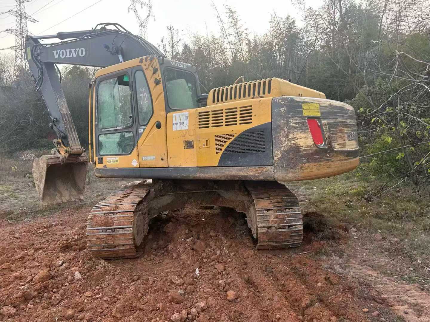 Used Volvo EC200 Excavator 2012 Model / 2
