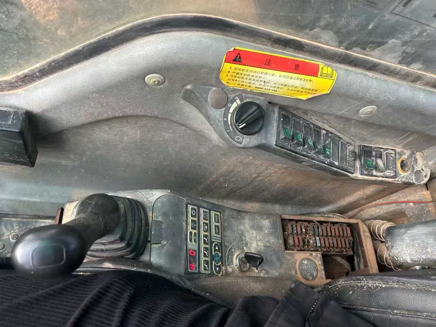 Used Volvo EC200 Excavator 2012 Model / 7