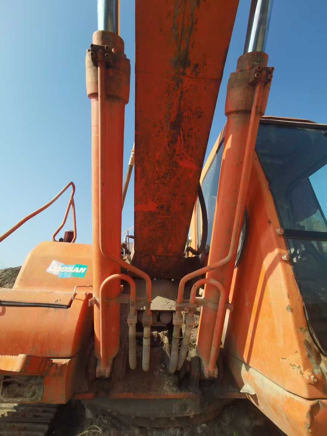 Used Doosan DX15 Excavator 2011 Model / 6