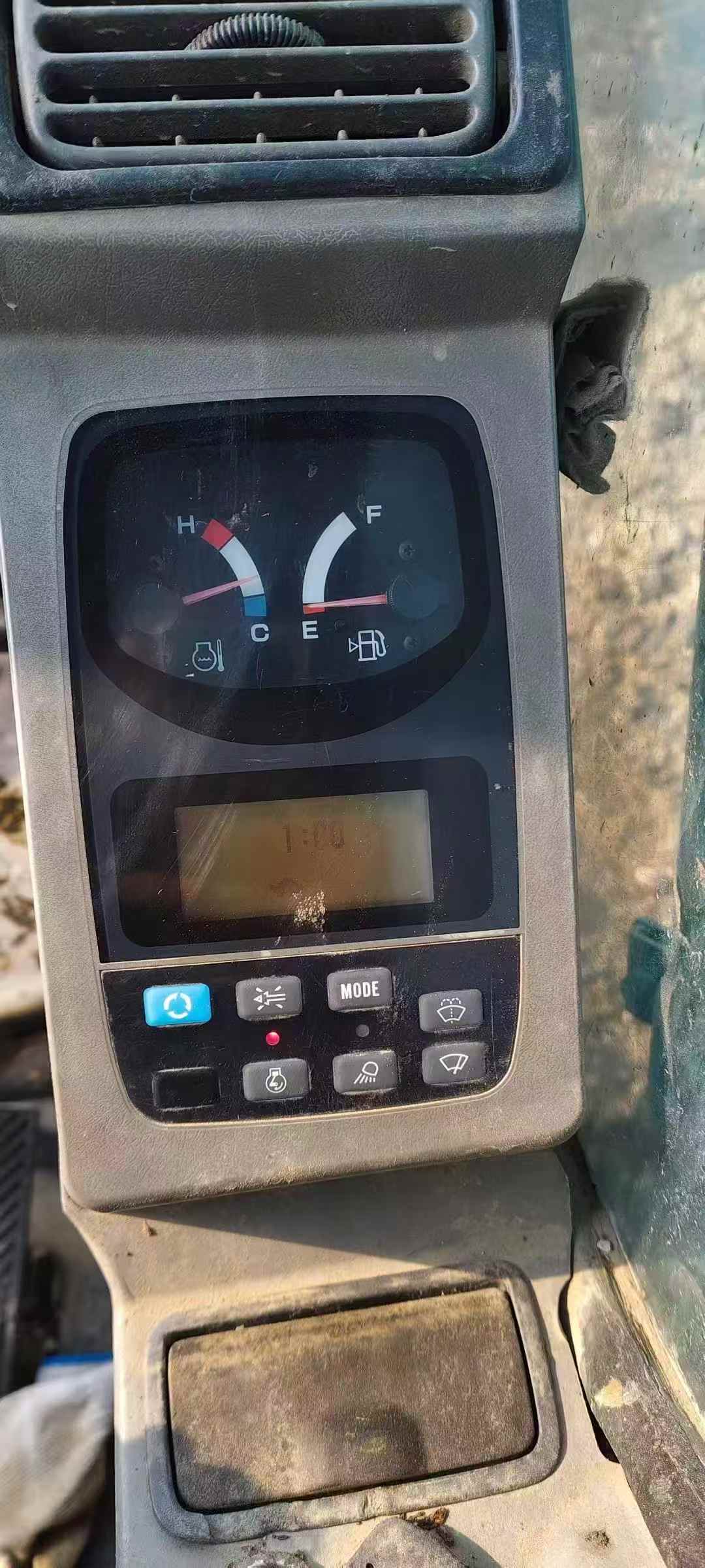 Used Kobelco SK200-10 Excavator 2016 Model / 9