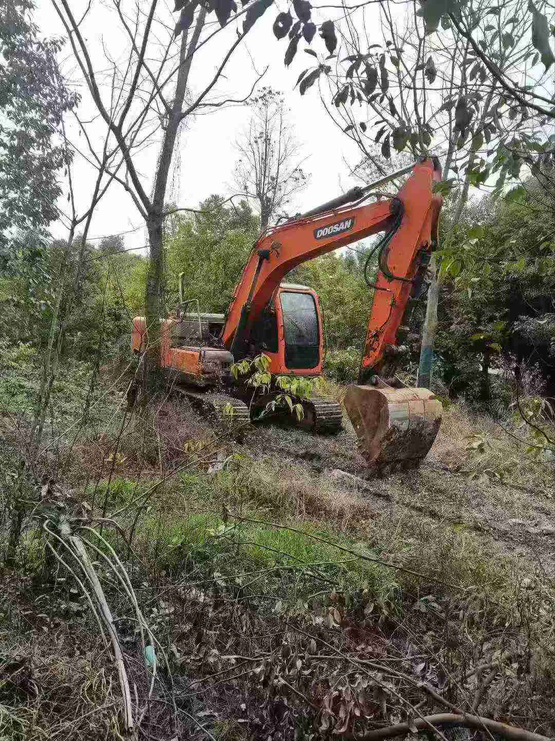 Used Doosan DX15 Excavator 2016 Model / 6