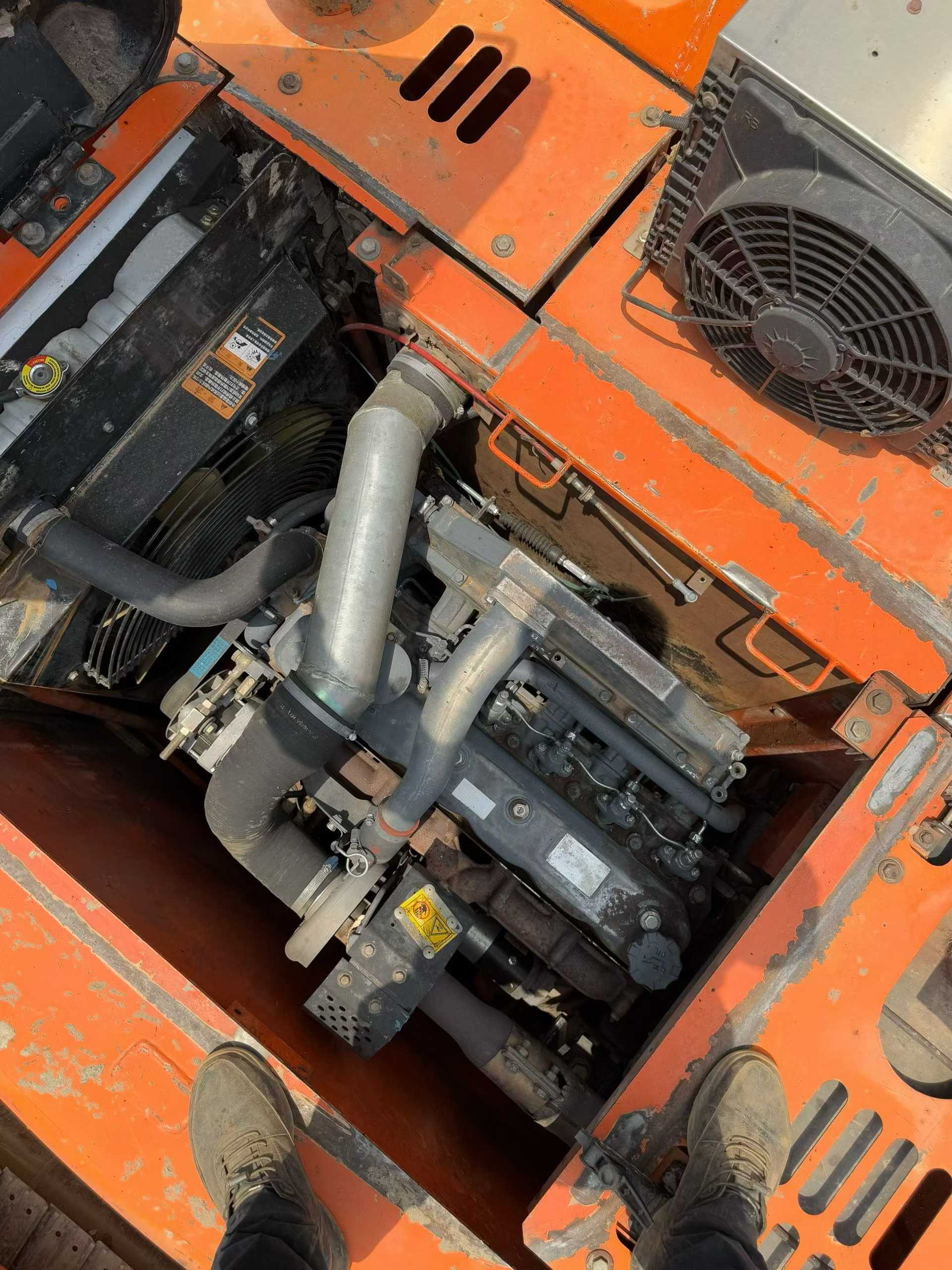 Used Doosan DX15 Excavator 2013 Model / 8