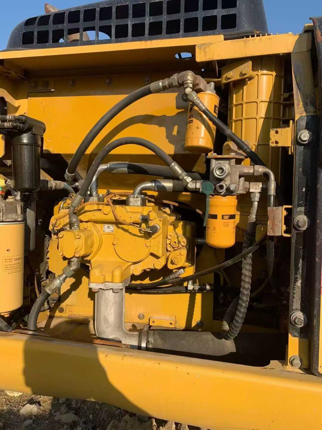 Used Caterpillar 320D Excavator 2017 Model / 8