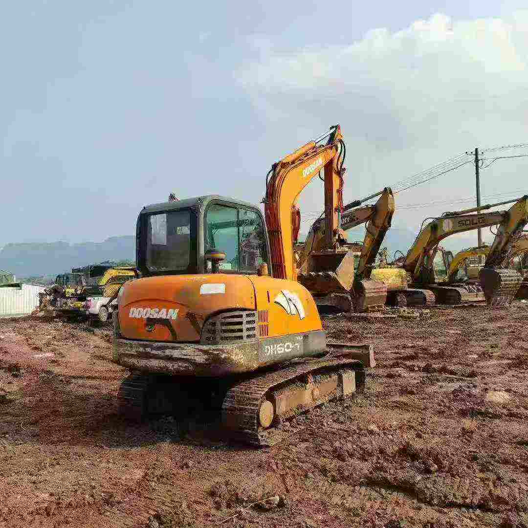 Used Doosan DX60 Excavator 2016 Model / 4