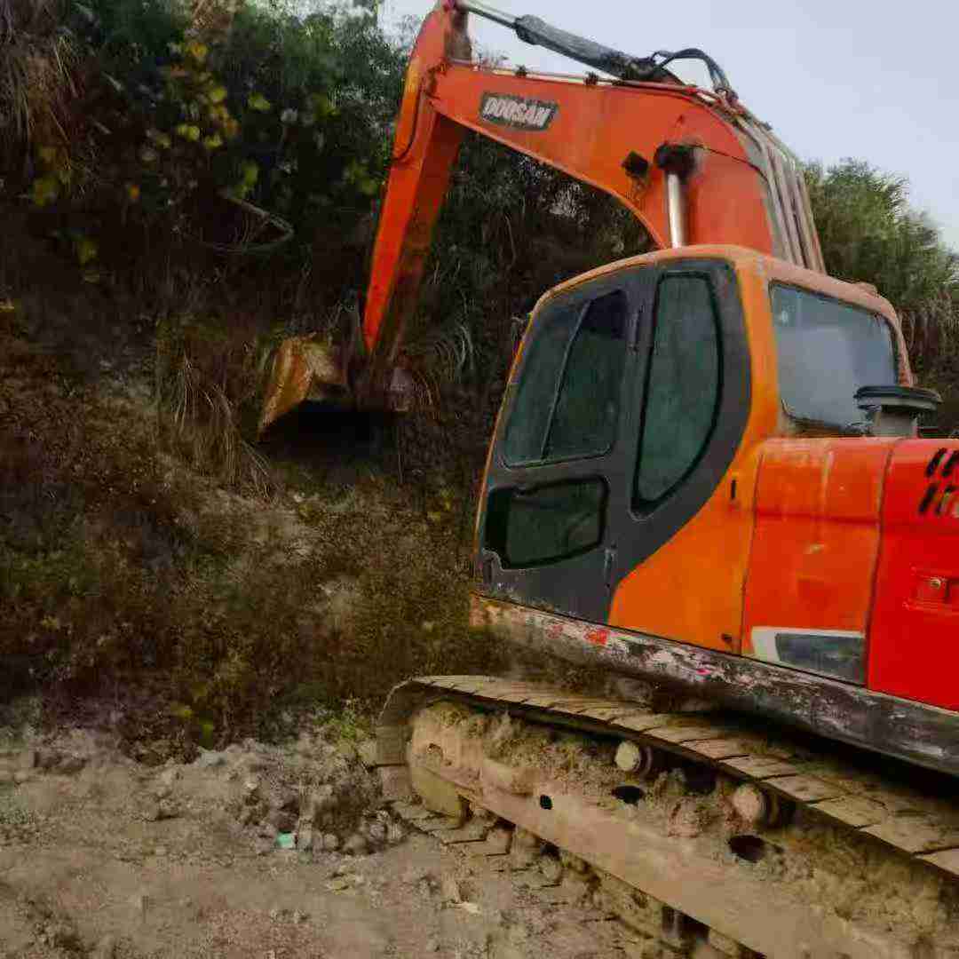 Used Doosan DX15 Excavator 2017 Model / 3