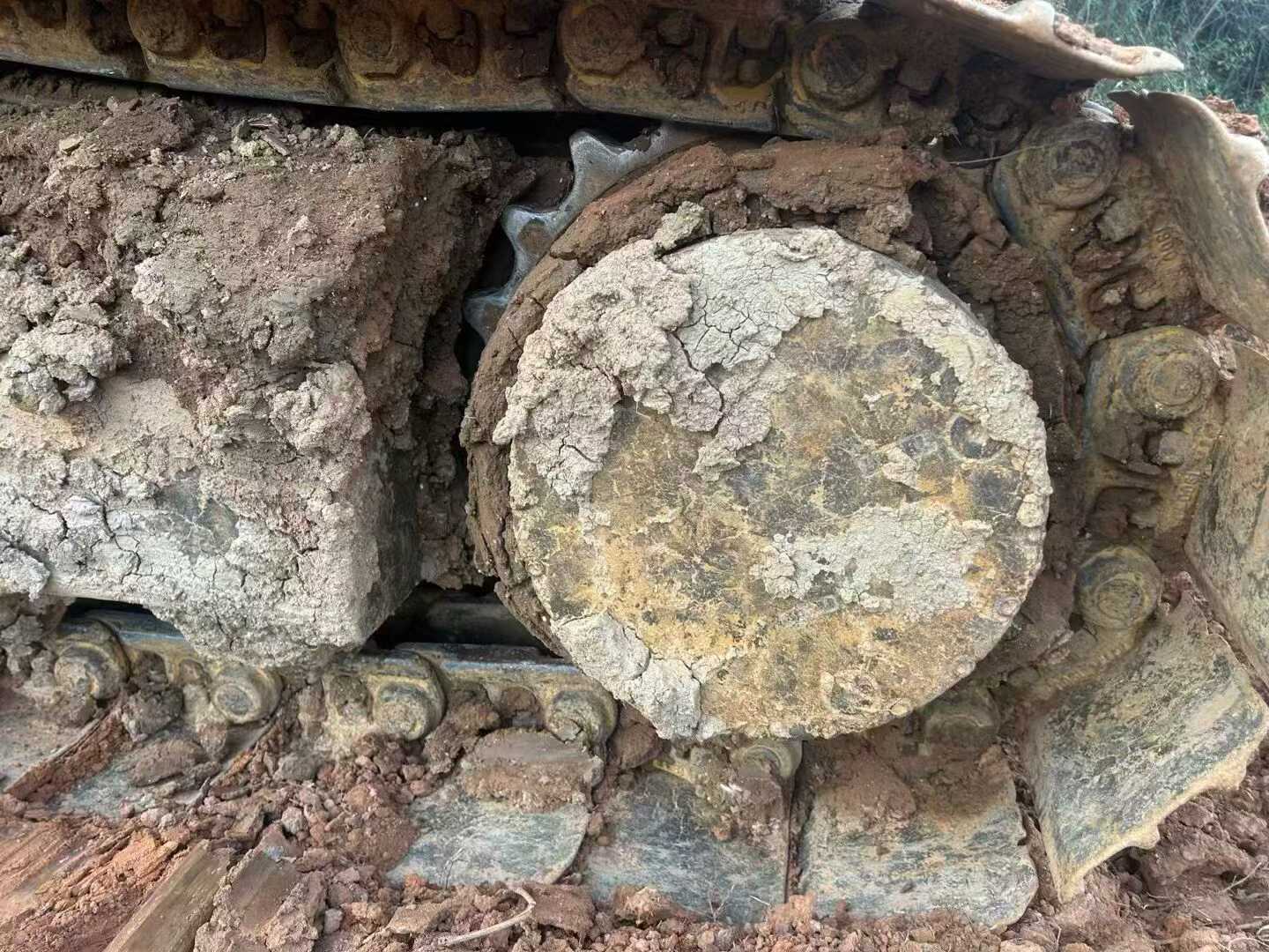 Used Volvo EC200 Excavator 2012 Model / 8