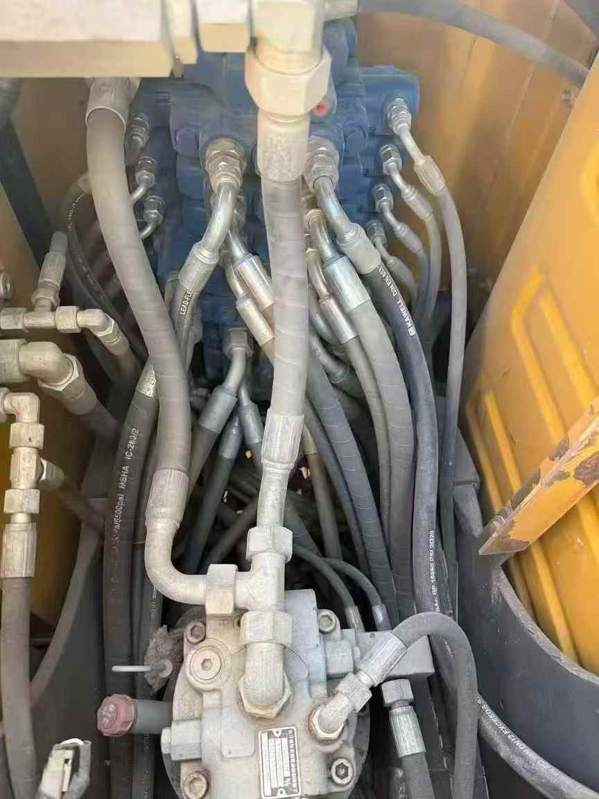 Used XCMG XE75WD Excavator 2019 Model / 8