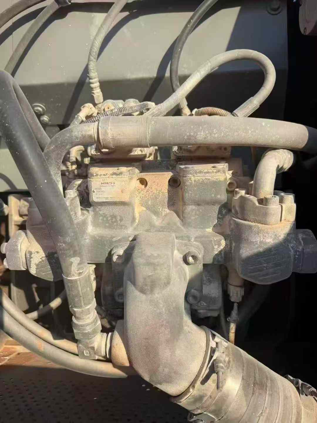 Used Hitachi ZX210LC-5G Excavator 2016 Model / 6