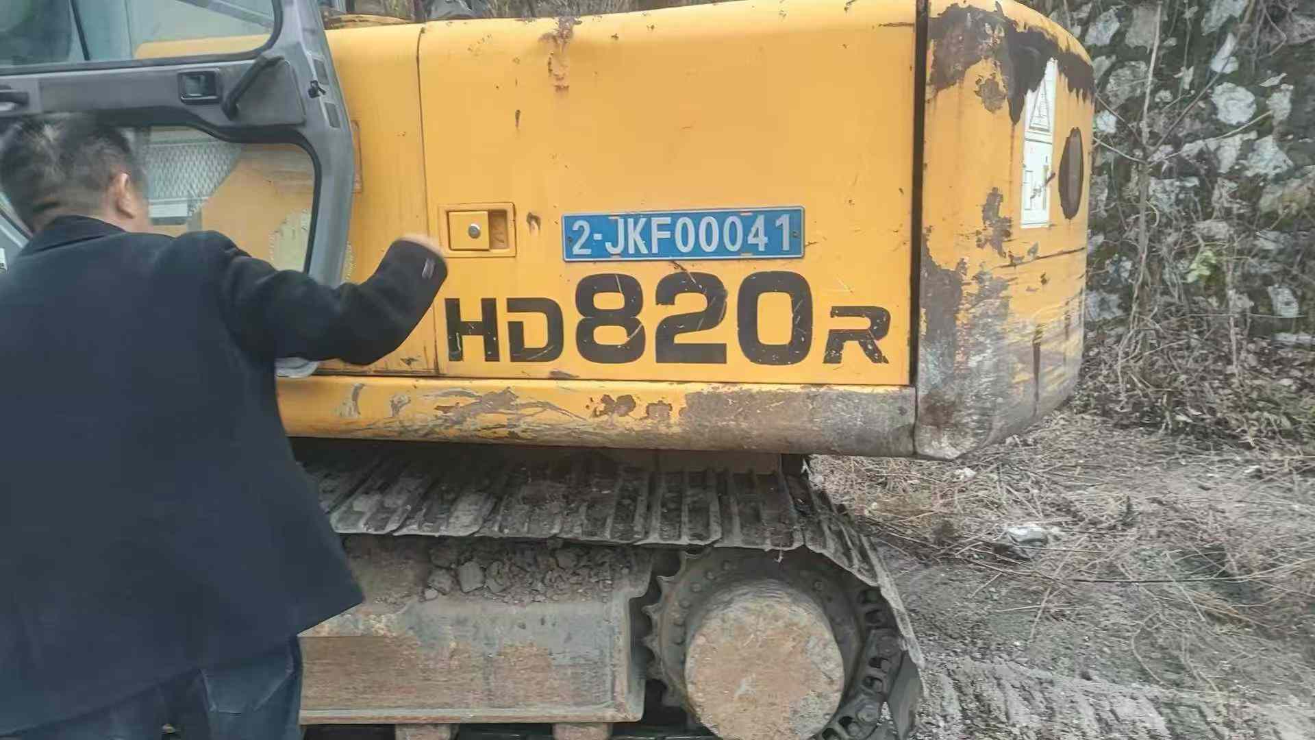 Used 加藤 HD820 Excavator 2016 Model