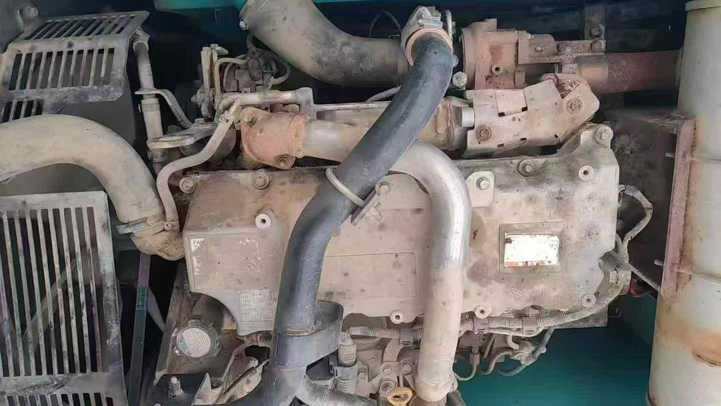 Used Kobelco SK210 Excavator 2011 Model / 4