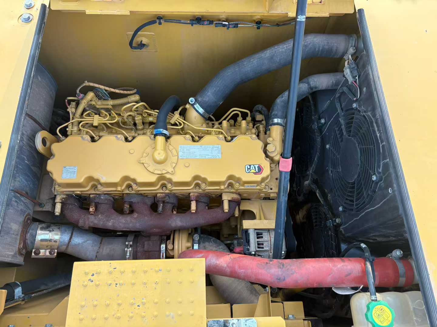 Used Caterpillar 323 Excavator 2020 Model / 8