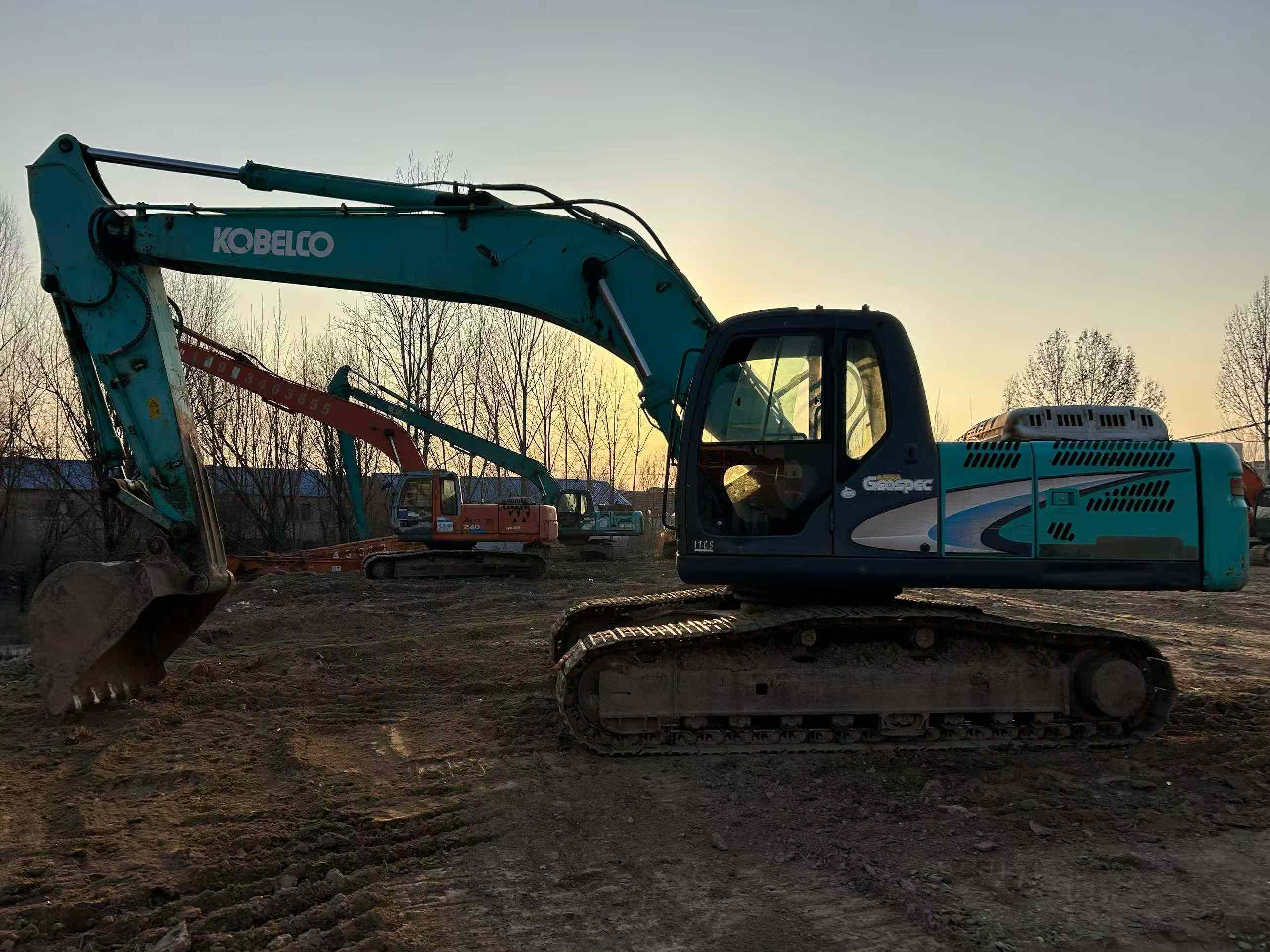 Used Kobelco SK250-8 Excavator 2016 Model / 3