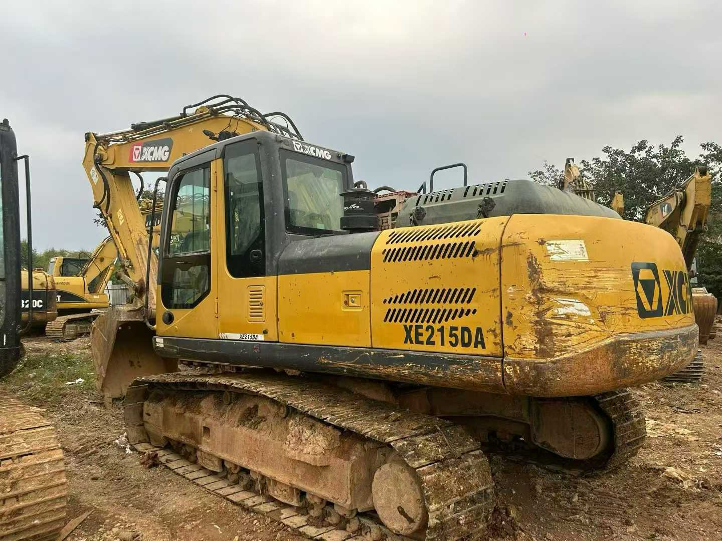 Used XCMG XE215 Excavator 2015 Model / 3