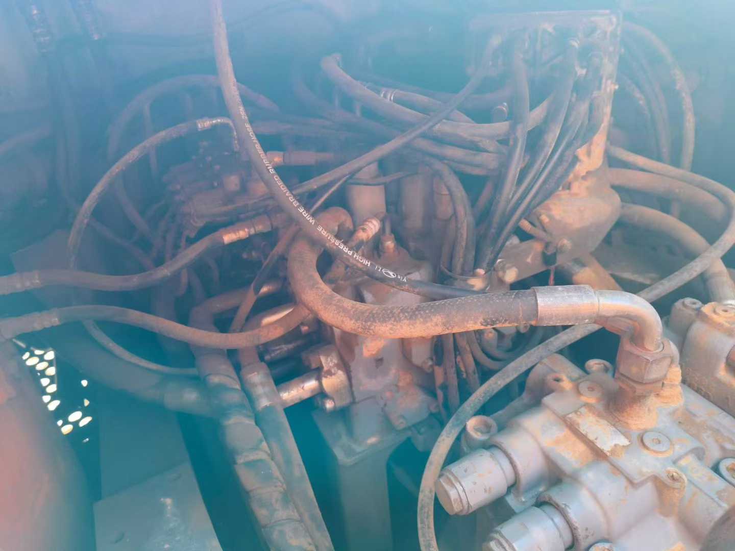 Used Hitachi ZAXIS200 Excavator 2016 Model / 5