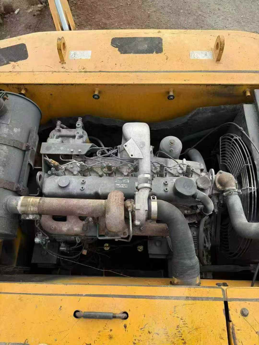 Used Hyundai R215-7 Excavator 2014 Model / 4