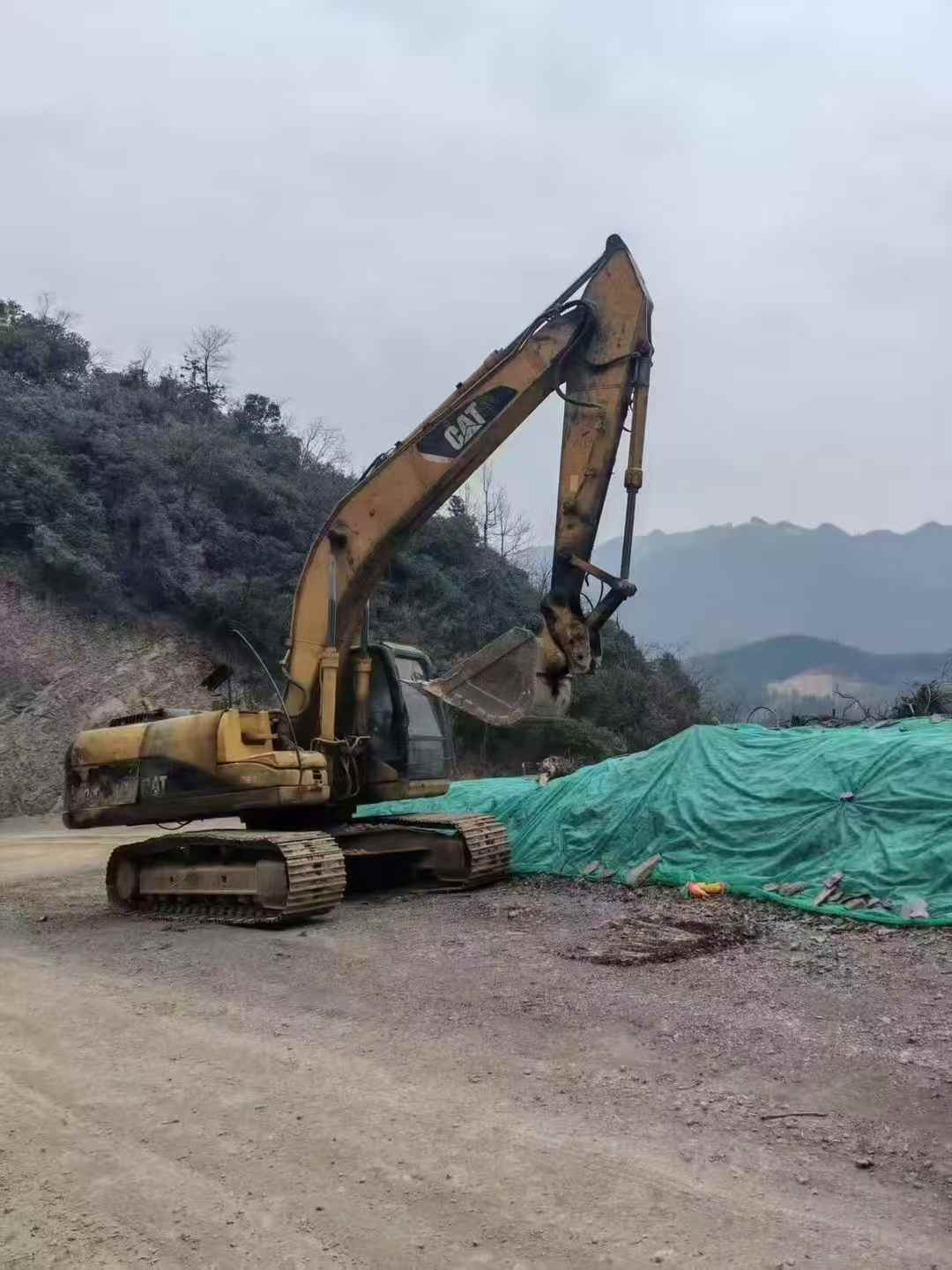 Used 卡特 320D Excavator 2016 Model