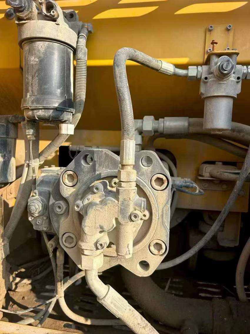 Used XCMG LW200 Excavator 2016 Model / 5