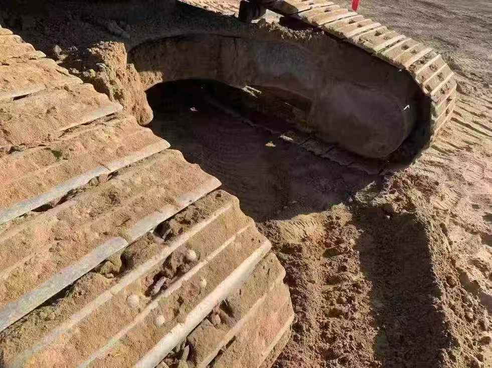 Used Kobelco SK200 Excavator 2016 Model / 9