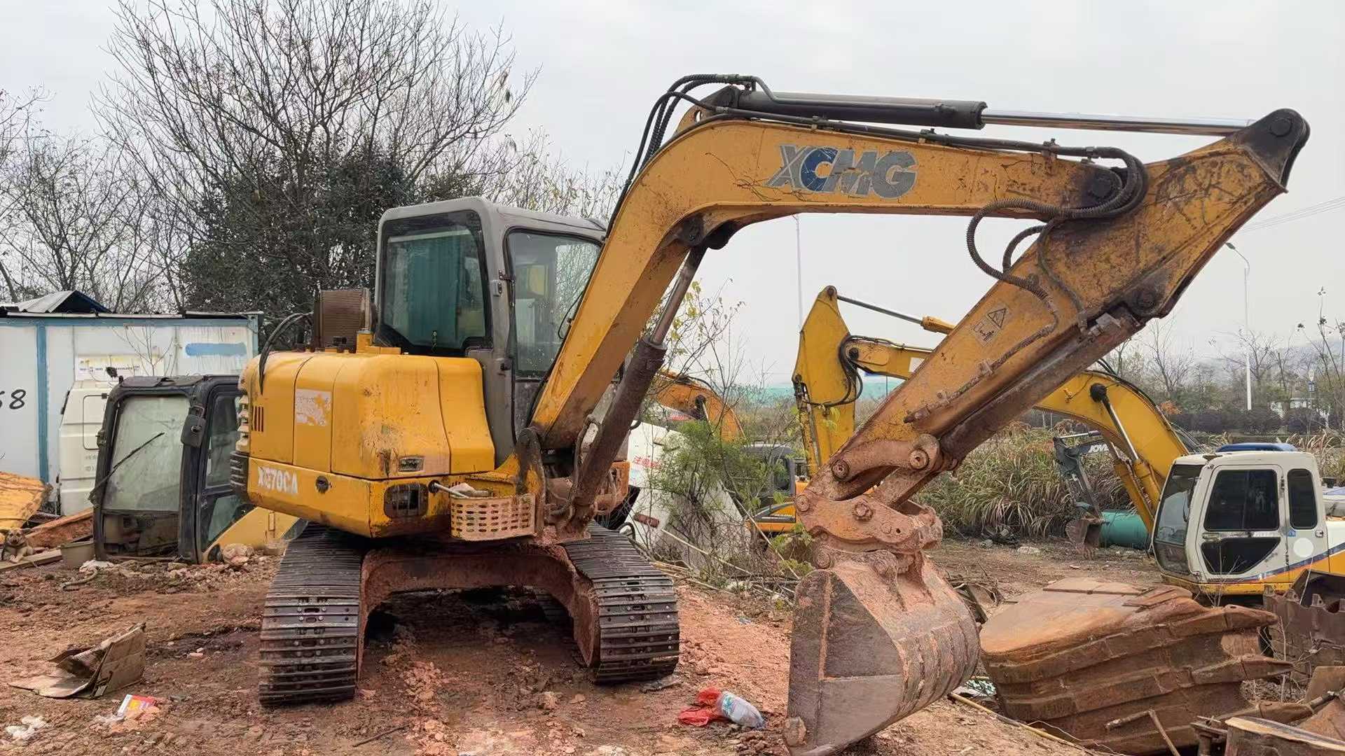 Used XCMG XE60 Excavator 2016 Model / 3