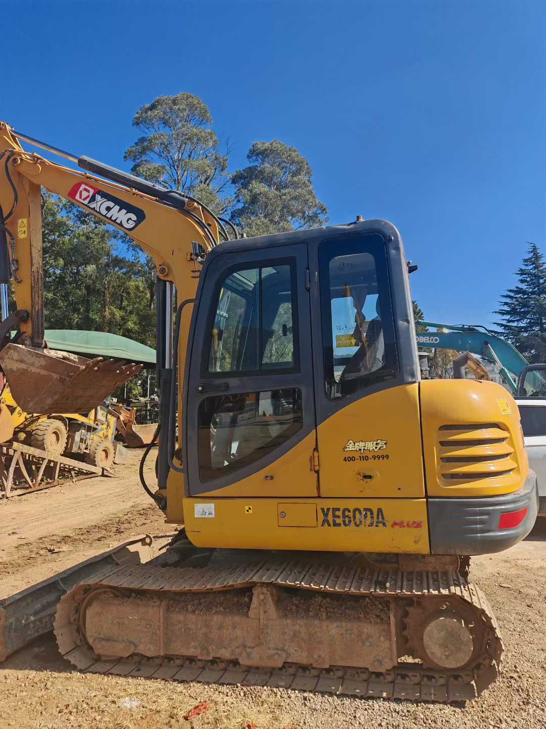 Used XCMG XE60 Excavator 2022 Model / 3