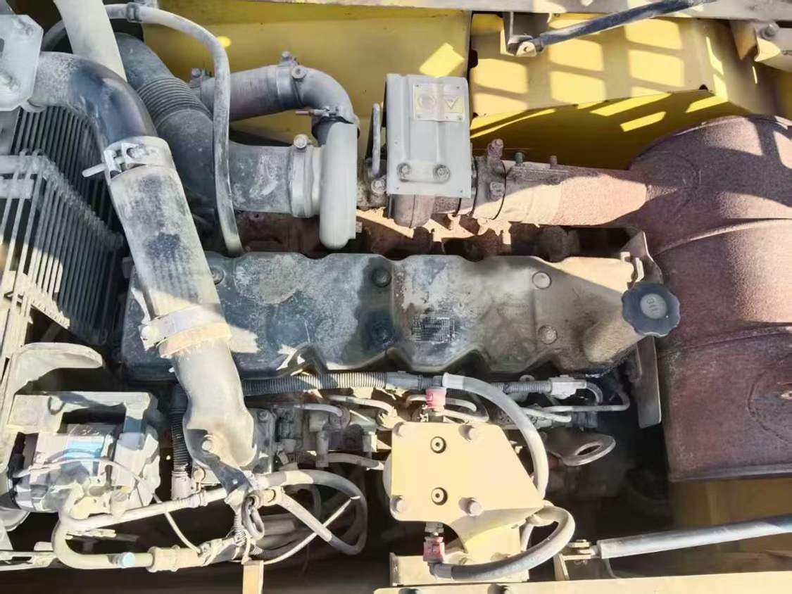 Used Komatsu PC200-8 Excavator 2012 Model / 3