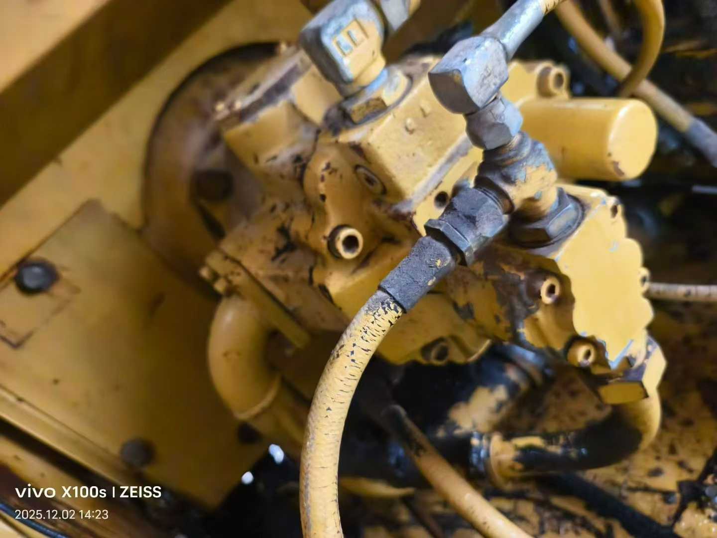 Used Caterpillar E70B Excavator 2016 Model / 7