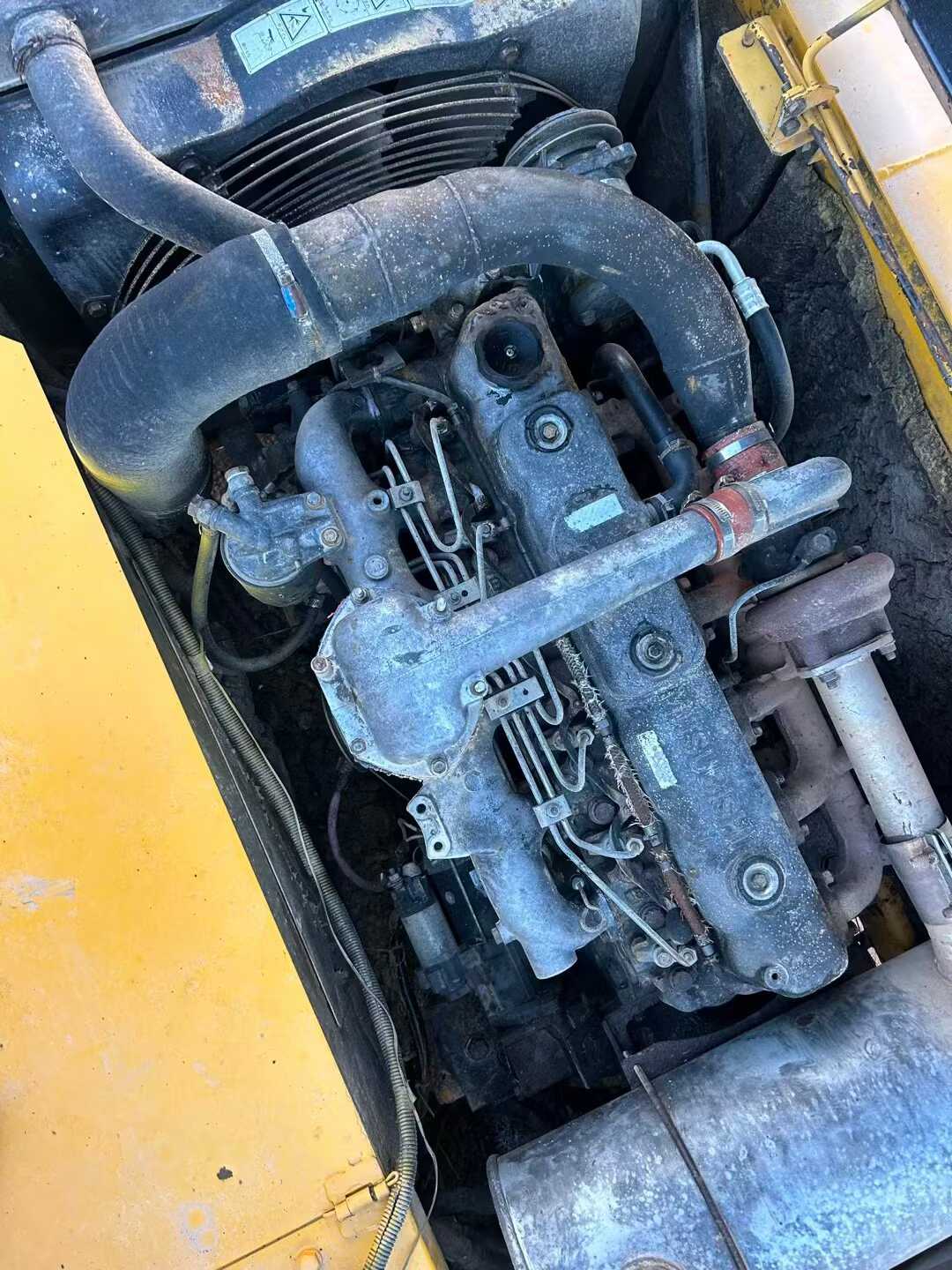 Used Kato HD820 Excavator 2016 Model / 8