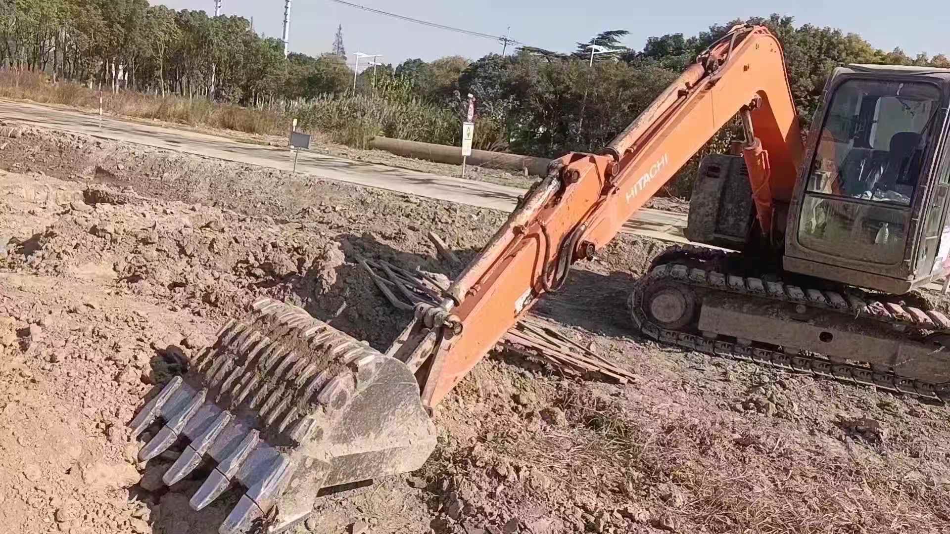 Used Hitachi ZX70 Excavator 2014 Model / 9