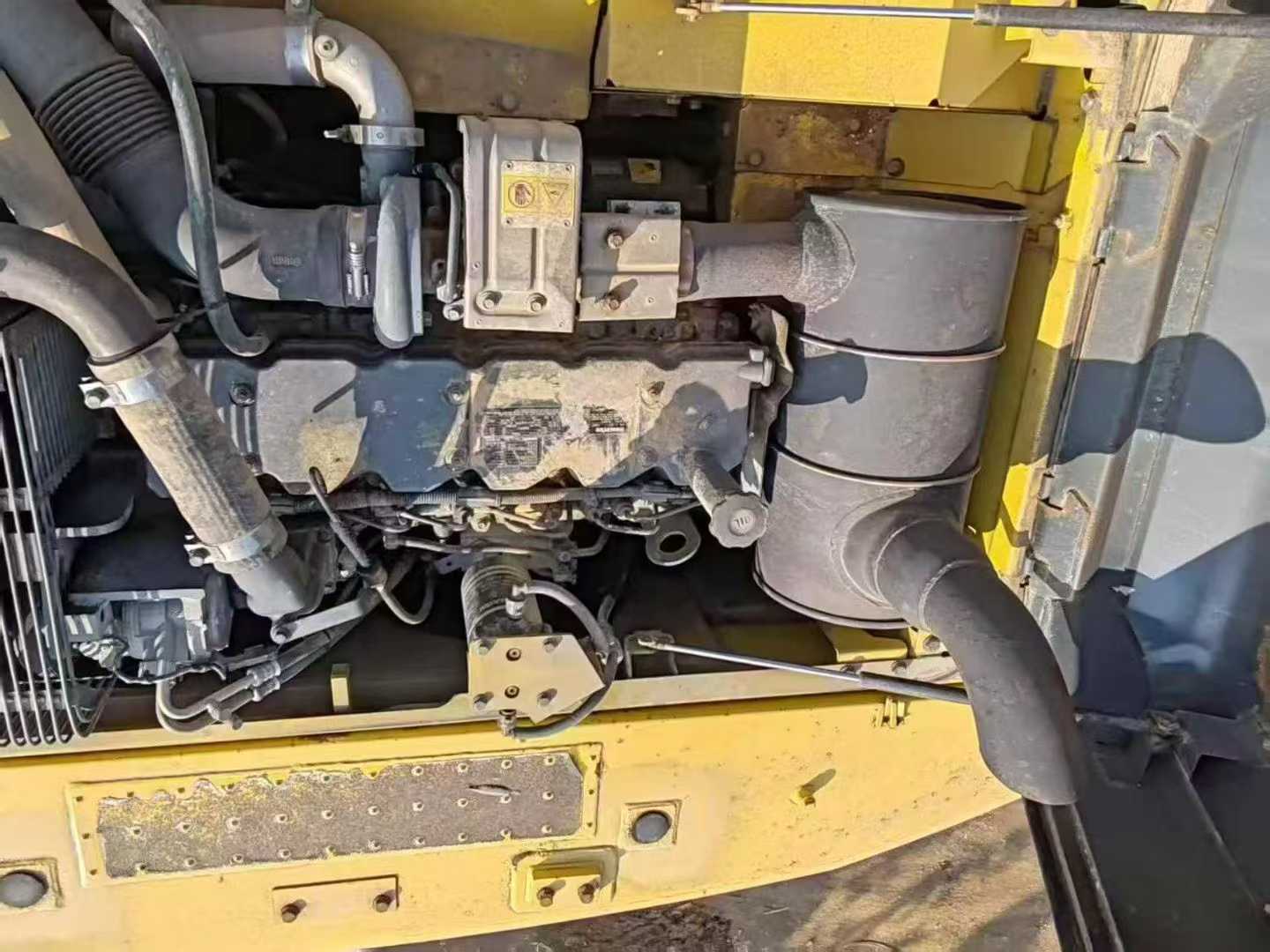 Used Komatsu PC210 Excavator 2012 Model / 6