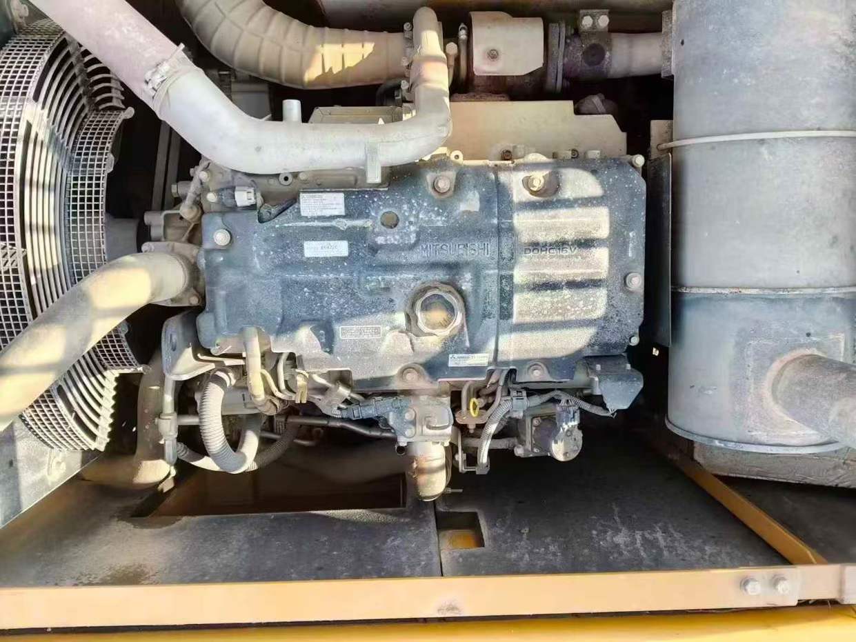 Used Sany SY215W Excavator 2022 Model / 8