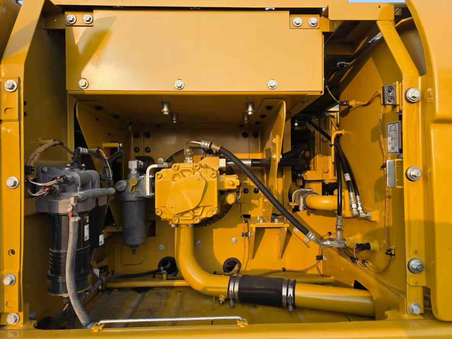 Used Caterpillar 323 Excavator 2023 Model / 9