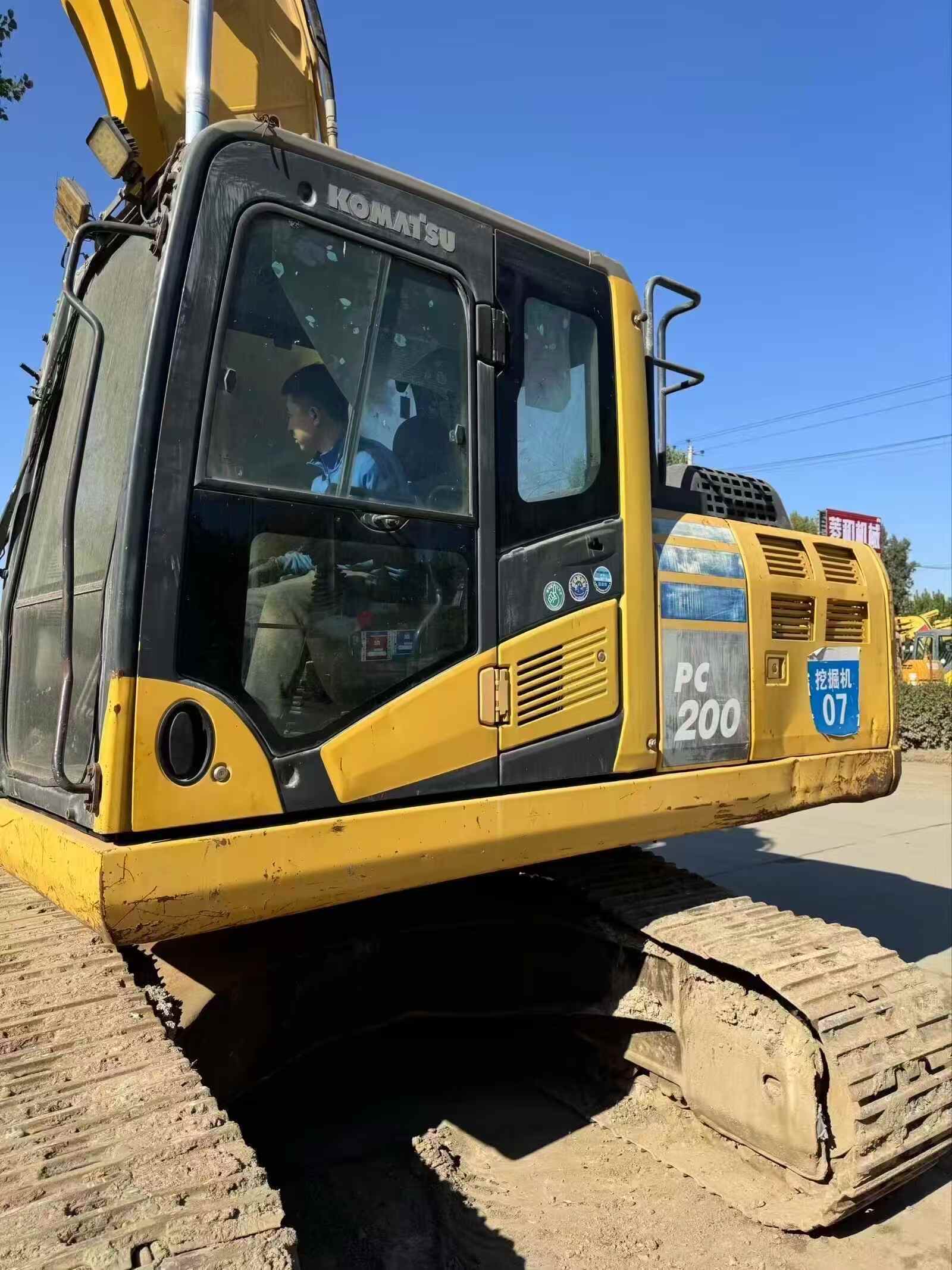 Used Komatsu PC200-10 Excavator 2022 Model / 8
