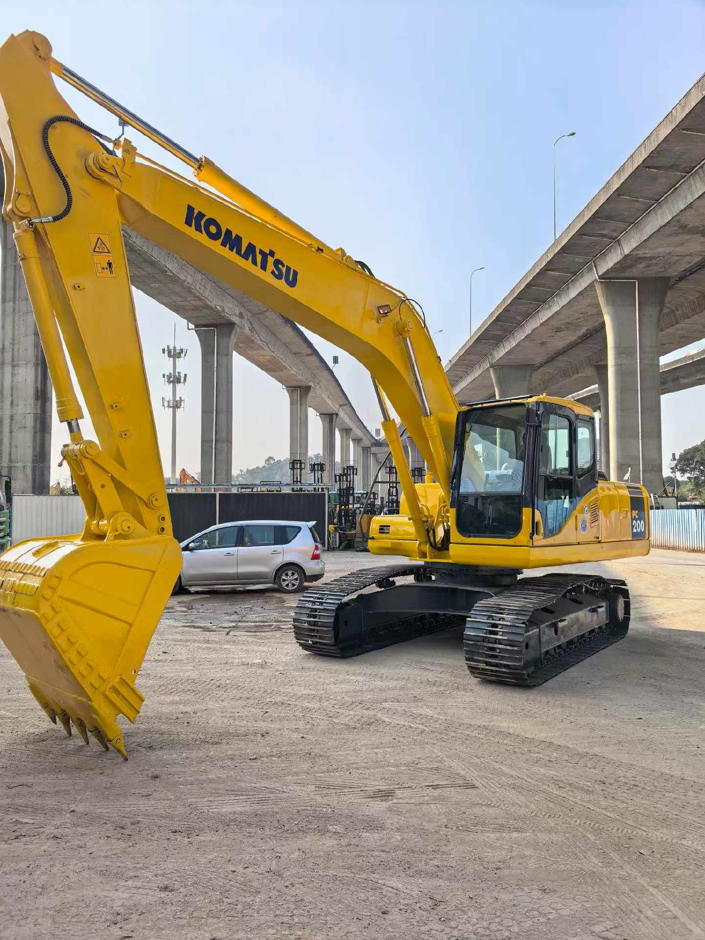 Used Komatsu PW200-7 Excavator 2016 Model / 4