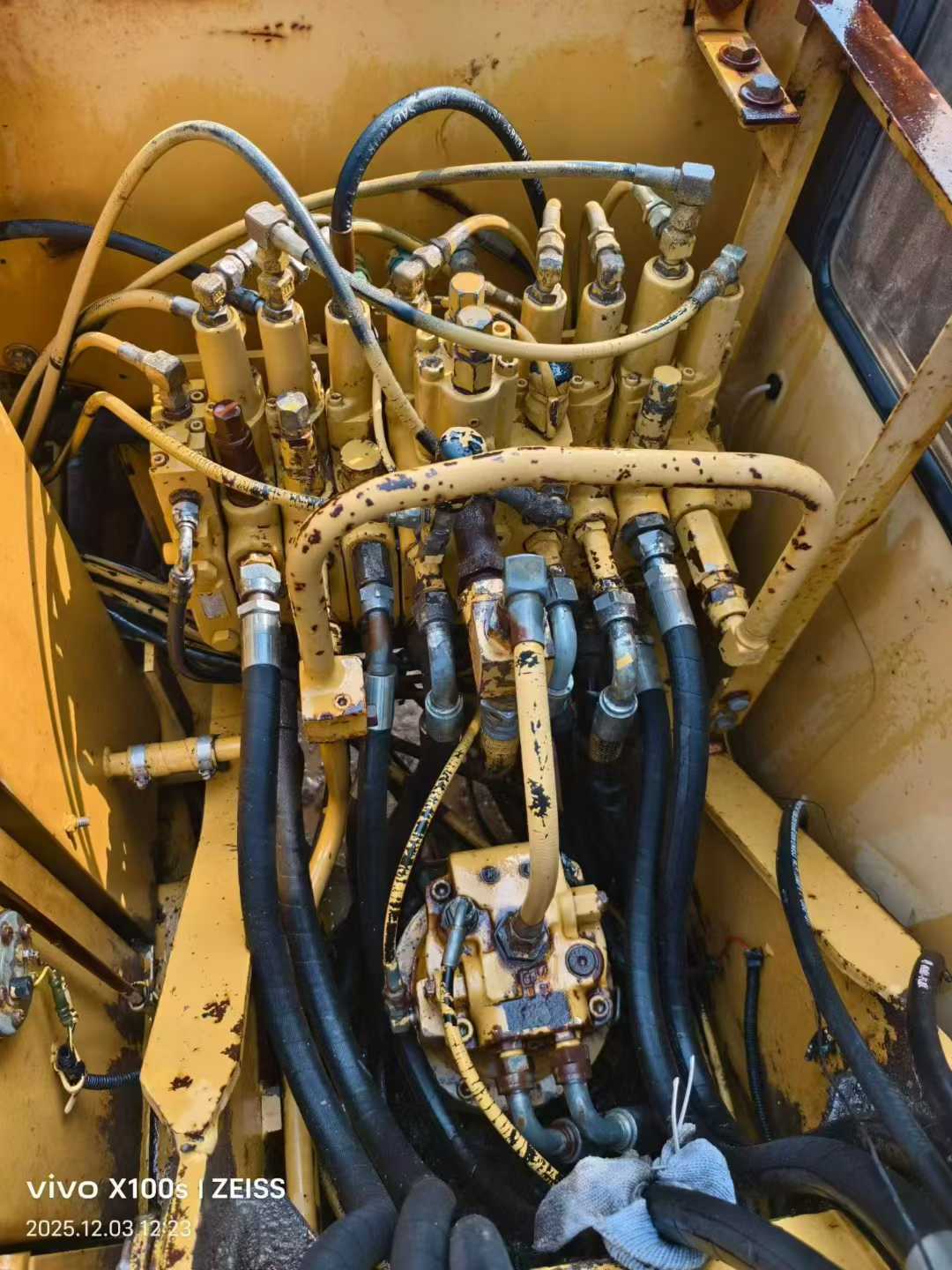 Used Caterpillar E70B Excavator 2016 Model / 5