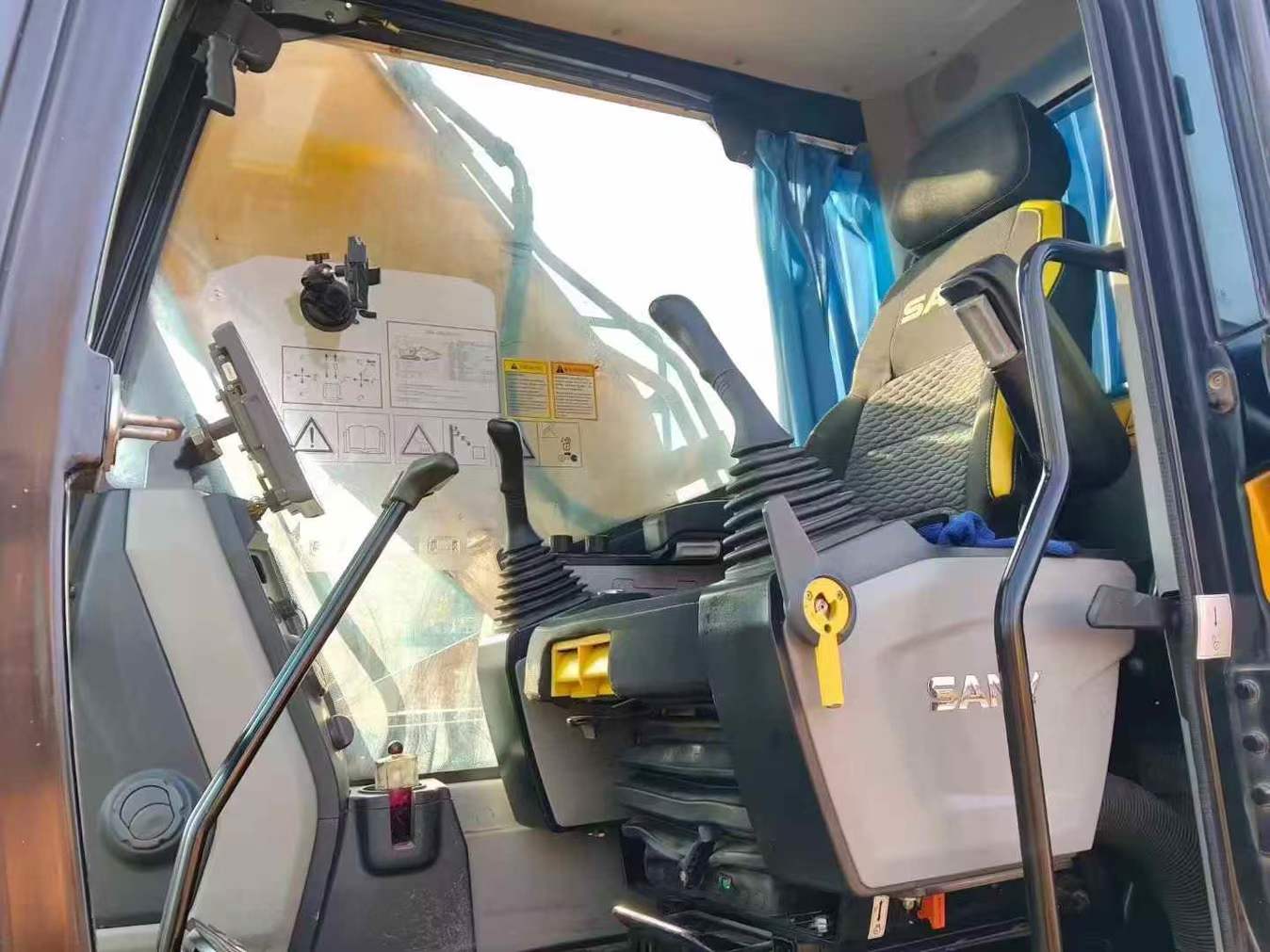 Used Sany SY215W Excavator 2022 Model / 5