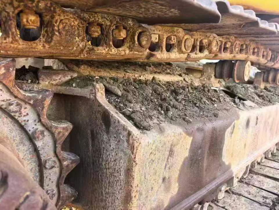 Used Komatsu PW200-7 Excavator 2016 Model / 8