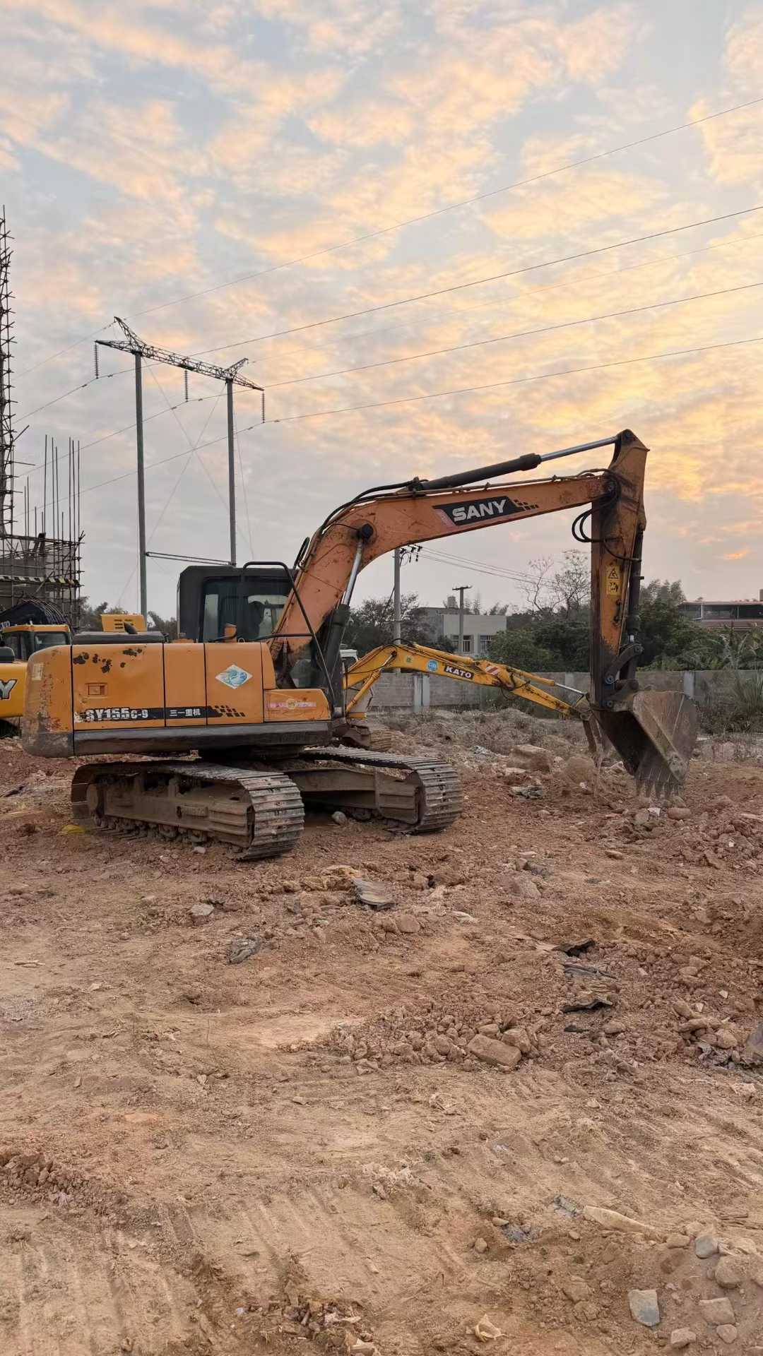 Used Sany SY55 Excavator 2015 Model / 3