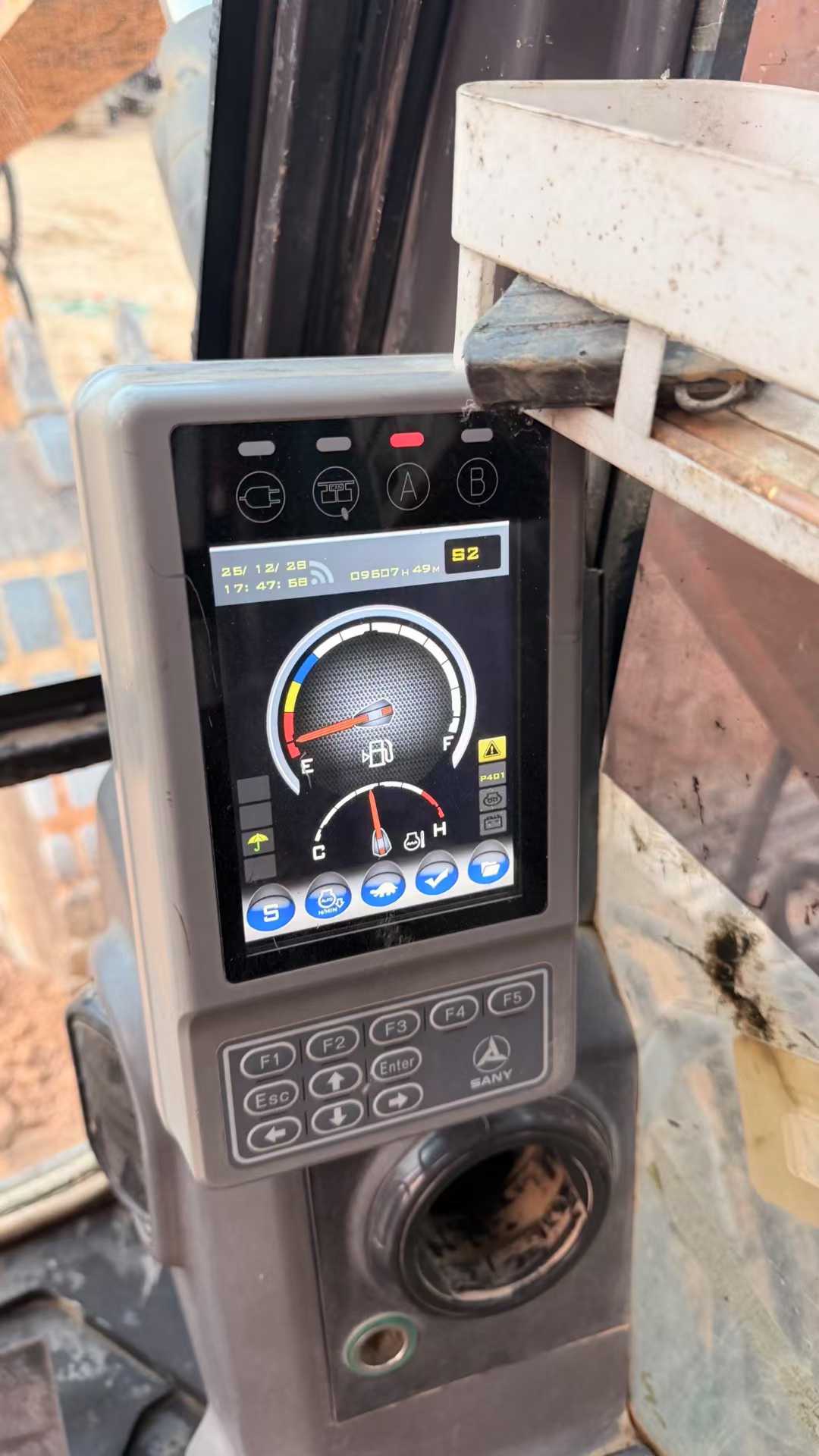 Used Sany SY55 Excavator 2015 Model / 6