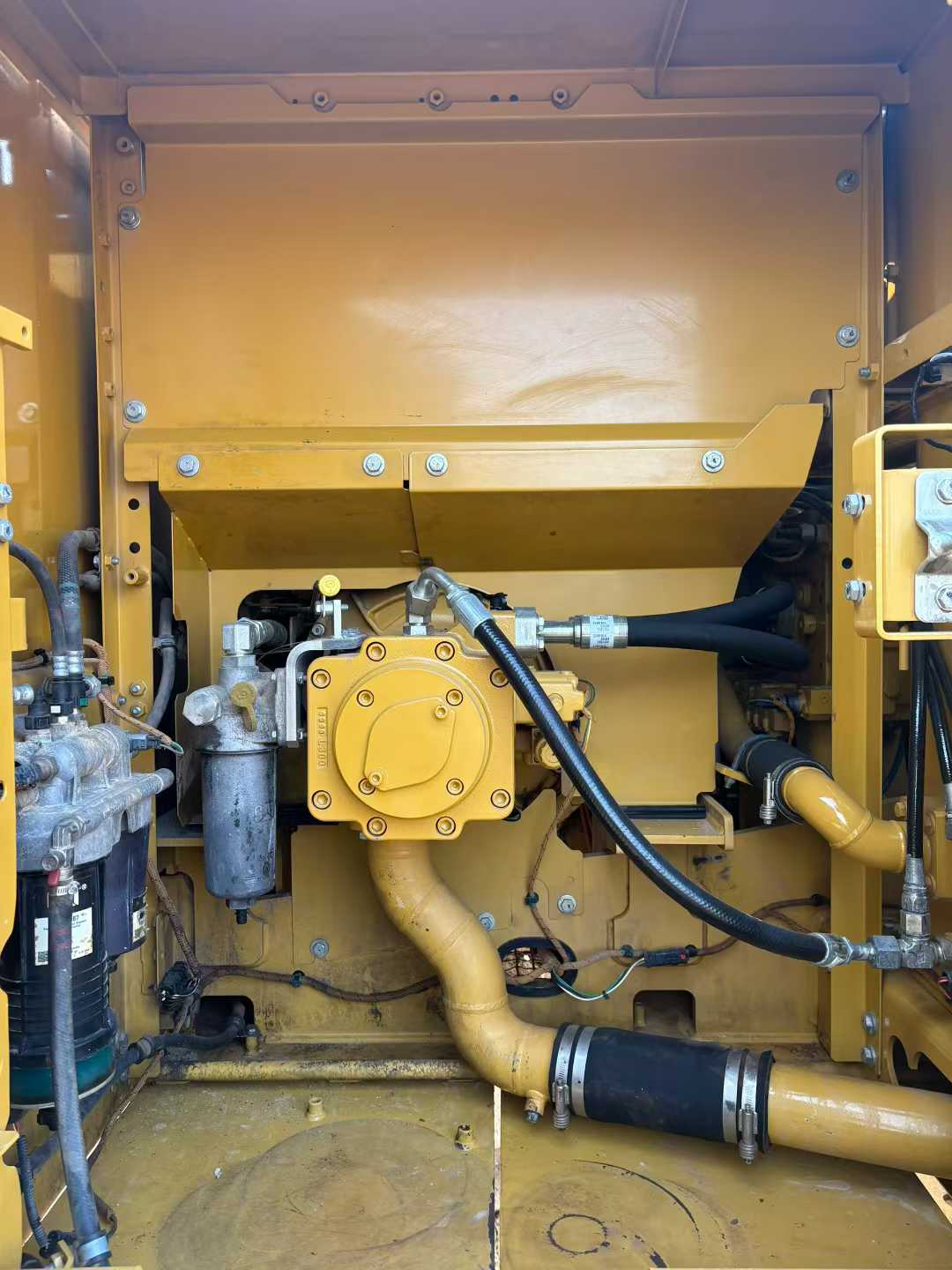 Used Caterpillar 323 Excavator 2020 Model / 6