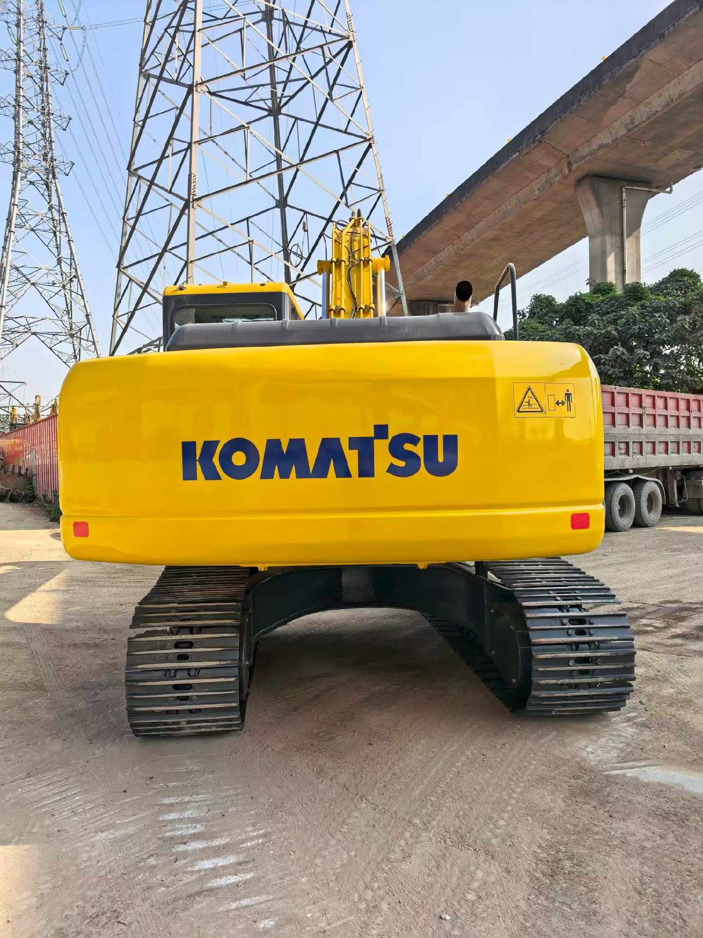 Used Komatsu PW200-7 Excavator 2016 Model / 2