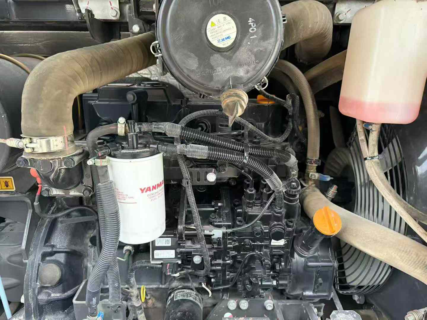 Used XCMG XE60G Excavator 2024 Model / 4