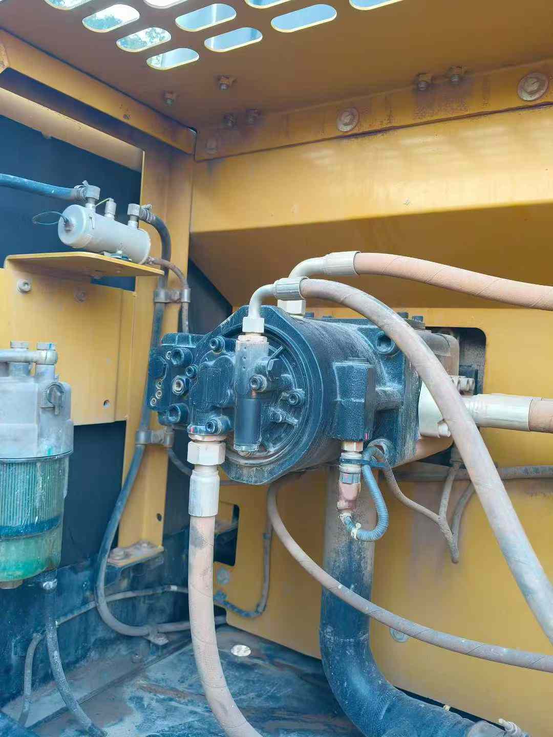 Used Sany SY245H Excavator 2021 Model / 8